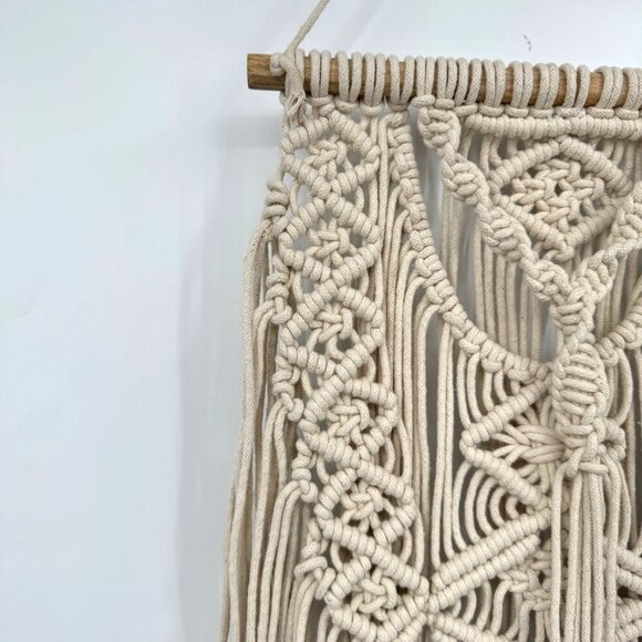 Medium Macrame Wall Hanging, Macrame Feathers Wall Hanging, Macrame Tapestry Wal - Picture 4 of 8